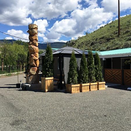 Sunset Motel Cache Creek Exterior foto