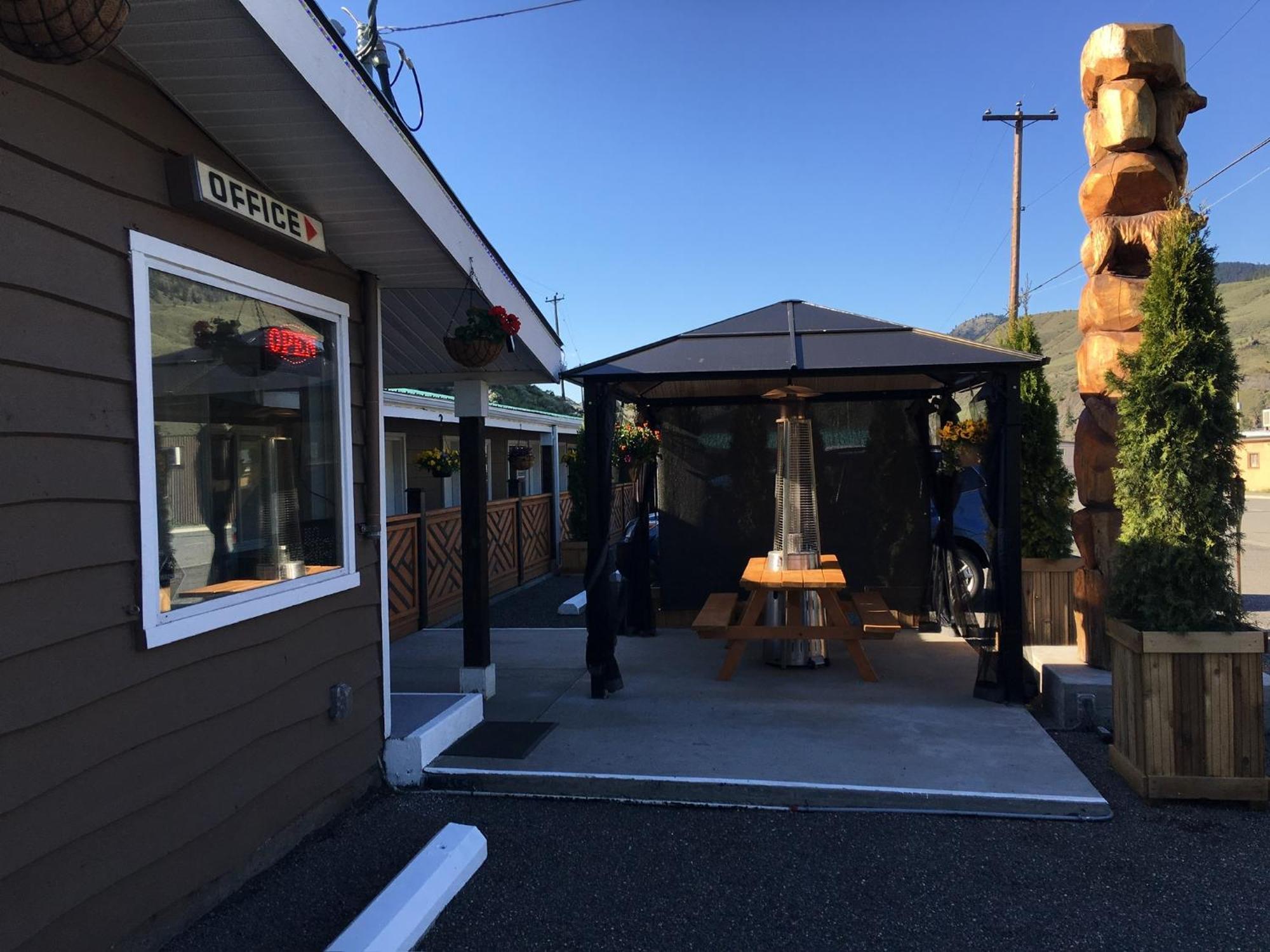 Sunset Motel Cache Creek Exterior foto